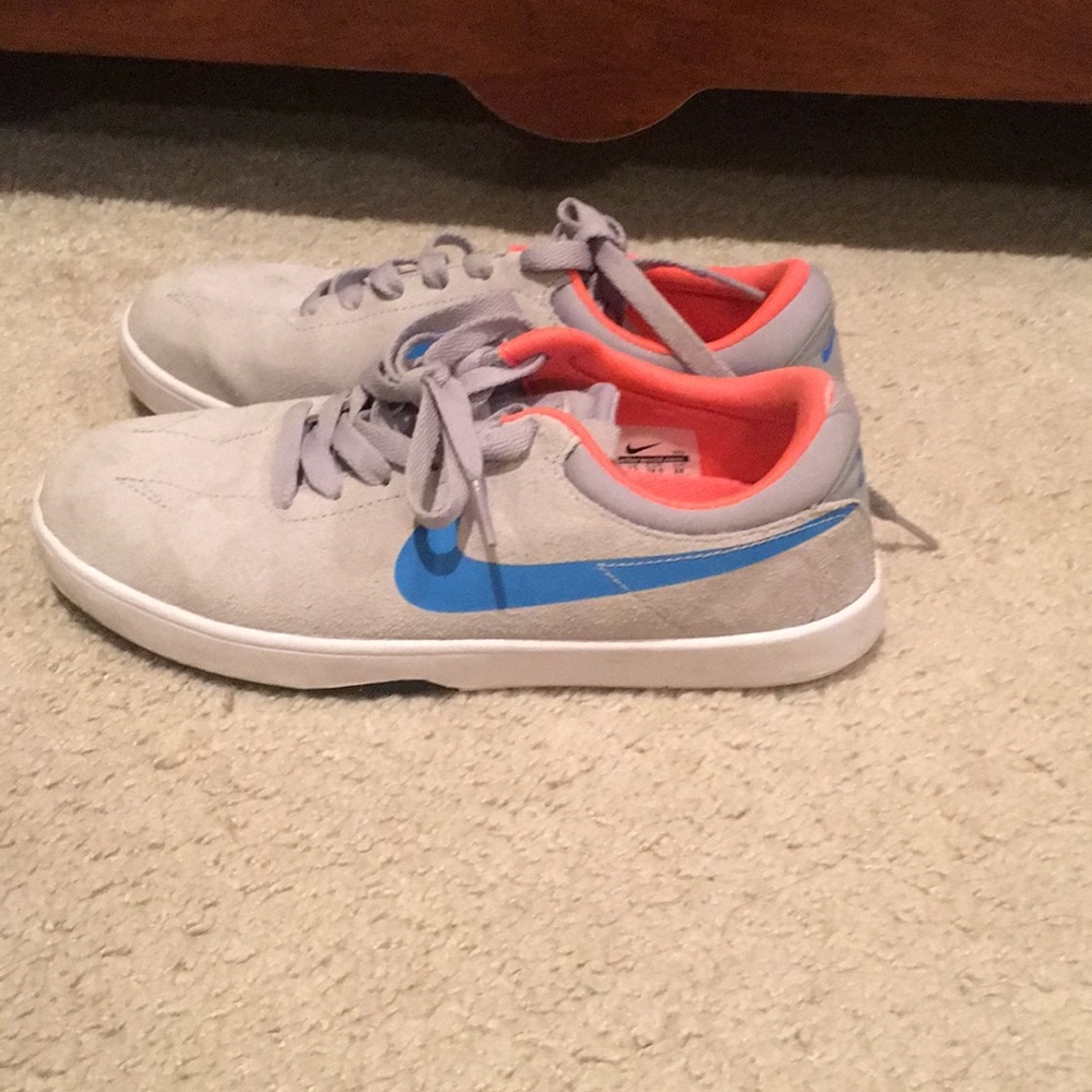 Nike shoes